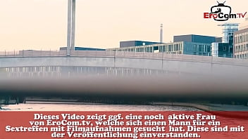 Deutsche Schlampe mit dicken Naturtitten lässt sich online abschleppen für einen Fick